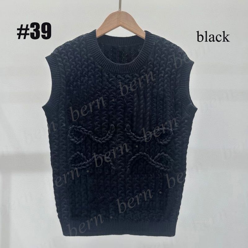 #39 Black