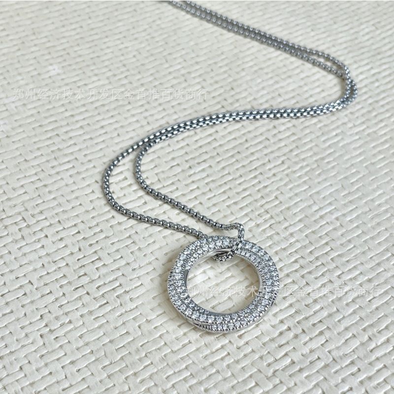 No.19 necklace