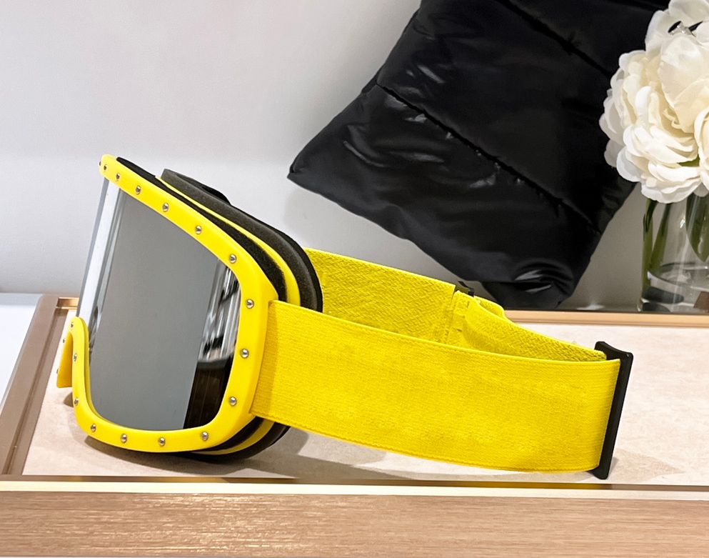 lentille miroir jaune