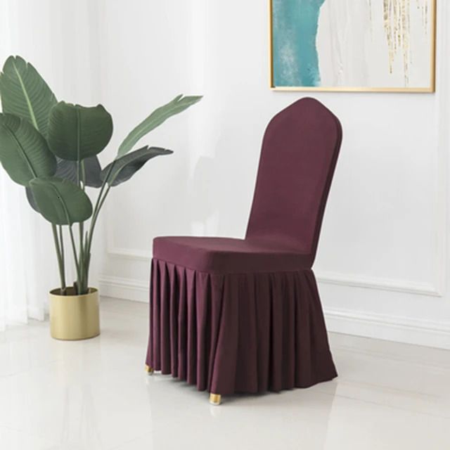 Burgandy ajusté toutes les chaises