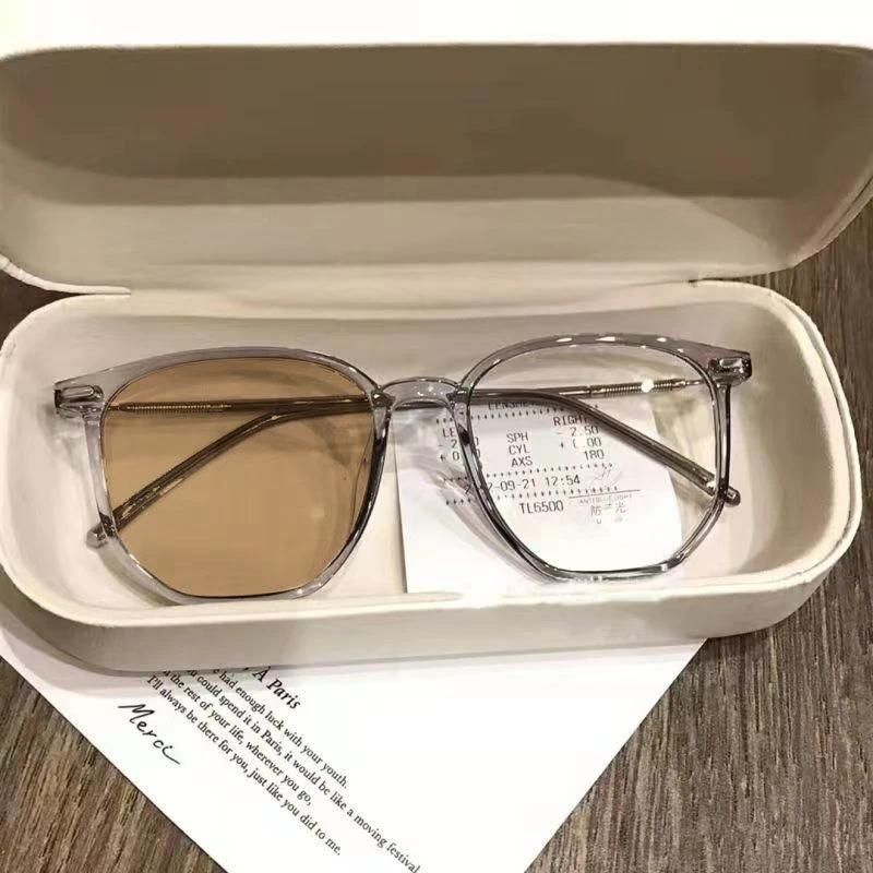 C-Photochromic Tan