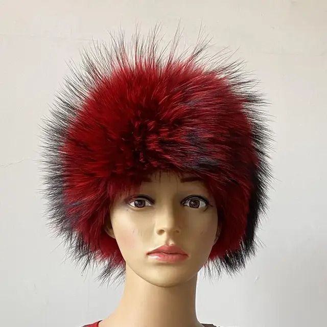 Red Raccoon-Size Fits All