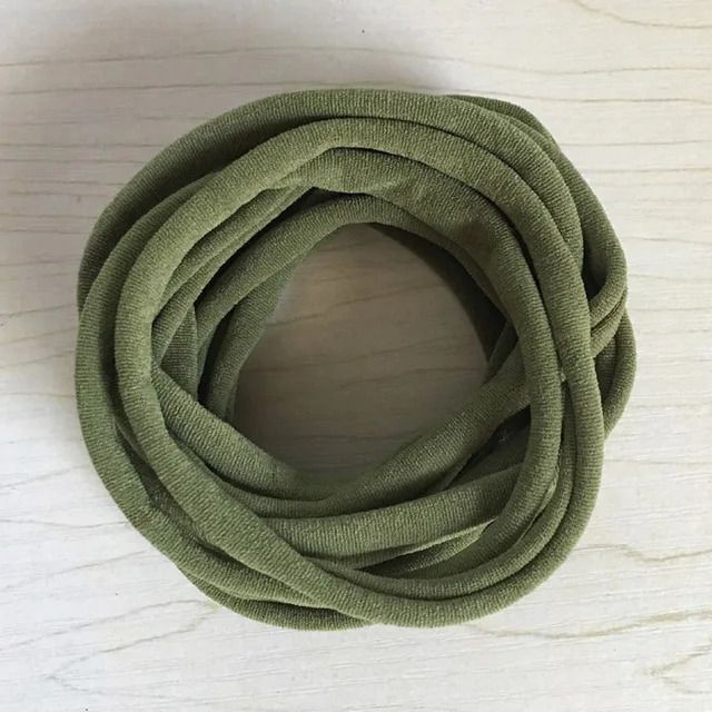 Wielkość Olive Green-One pasuje do większości