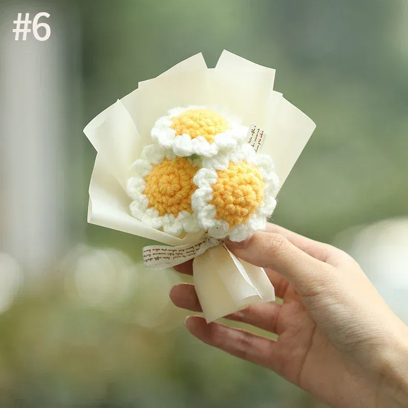 Woven bouquet S6