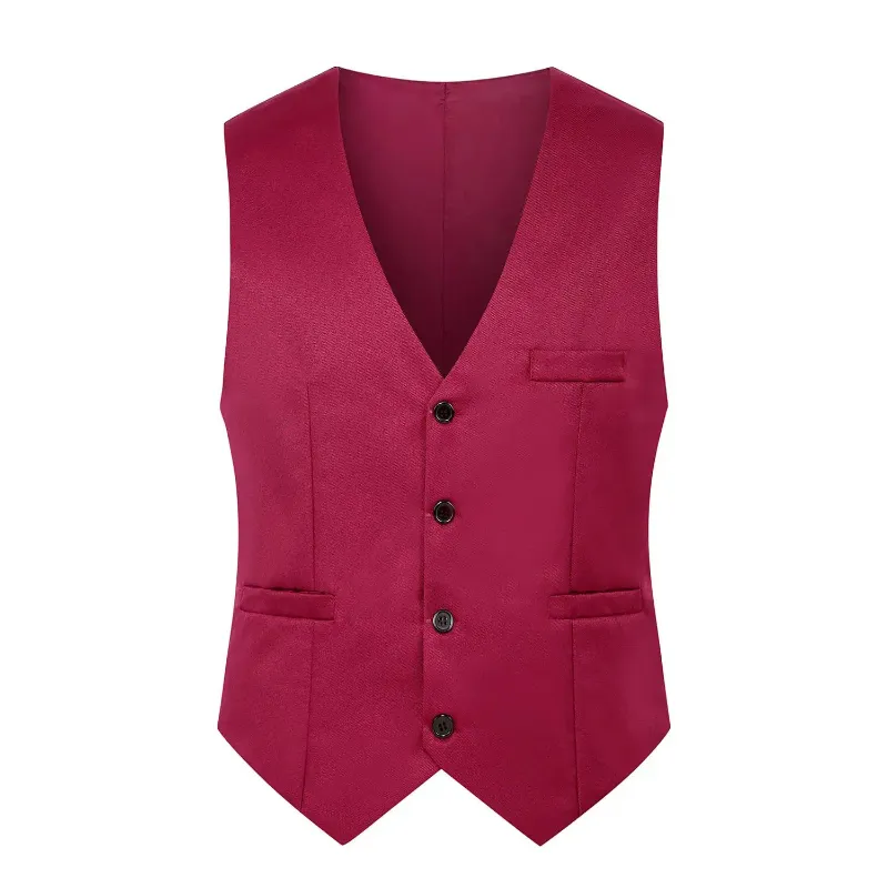 Hombre de chaleco formal rojo