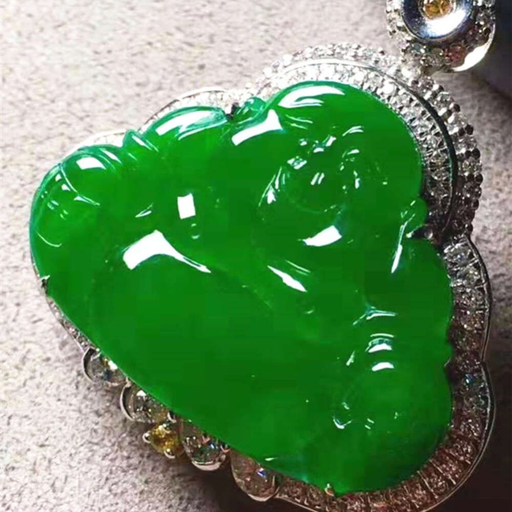 27.7x20.7x4mm Jadeite Buddha