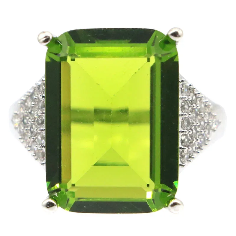 Zielony Peridot.