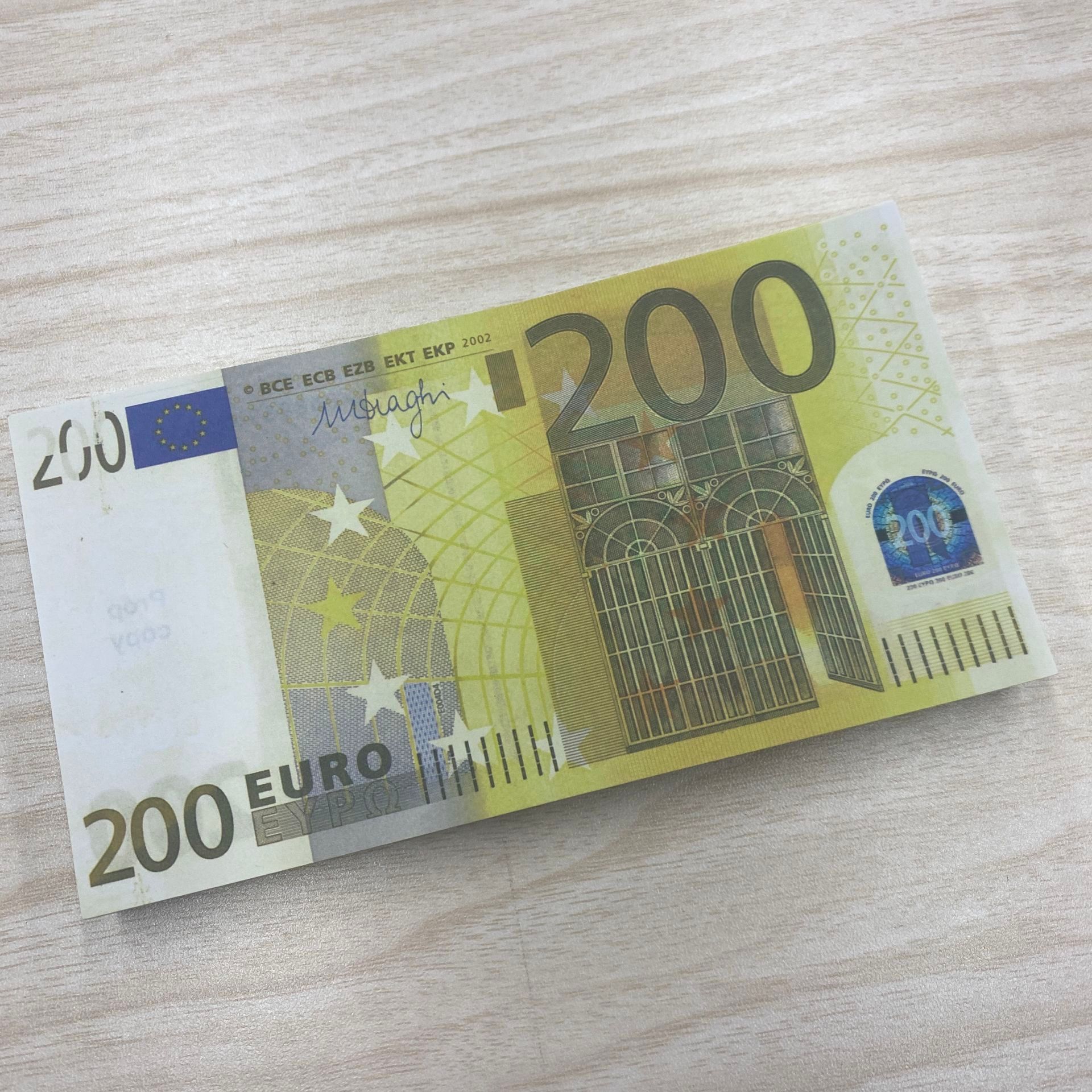 200 euro