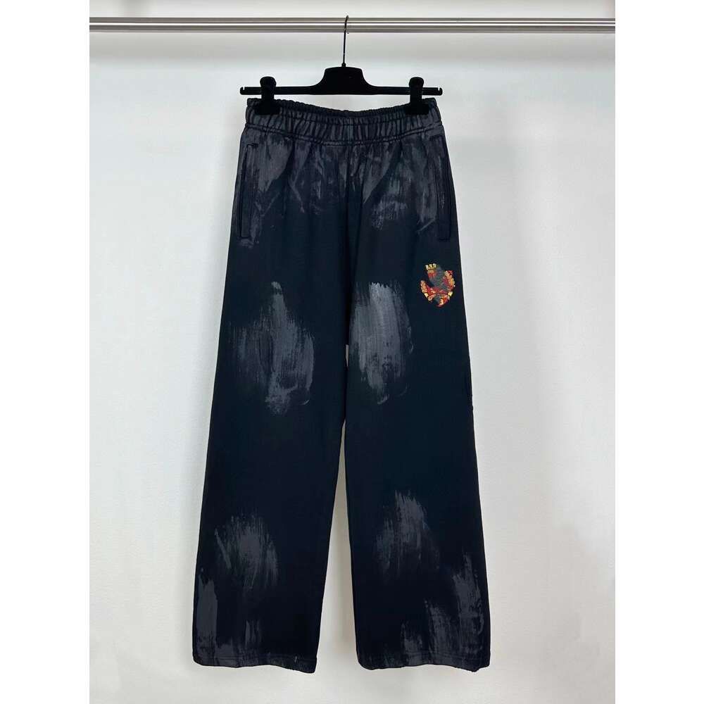 medal logo pants black