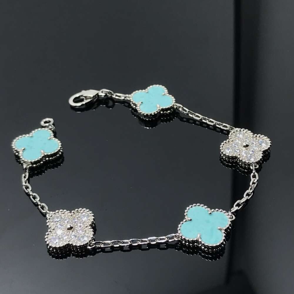 Bracelet cinq fleurs Fanjia (lettre Pa