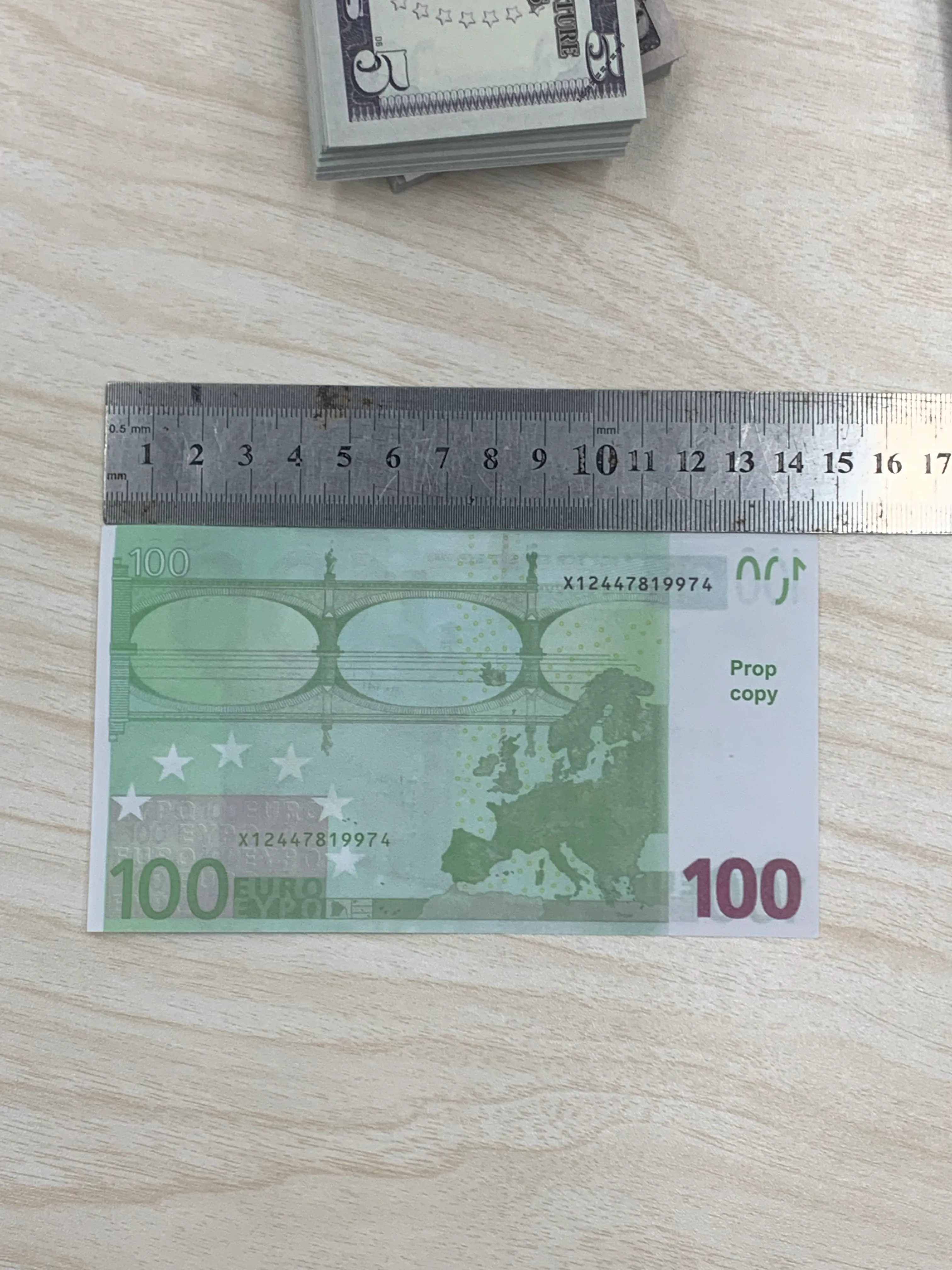 100 euro