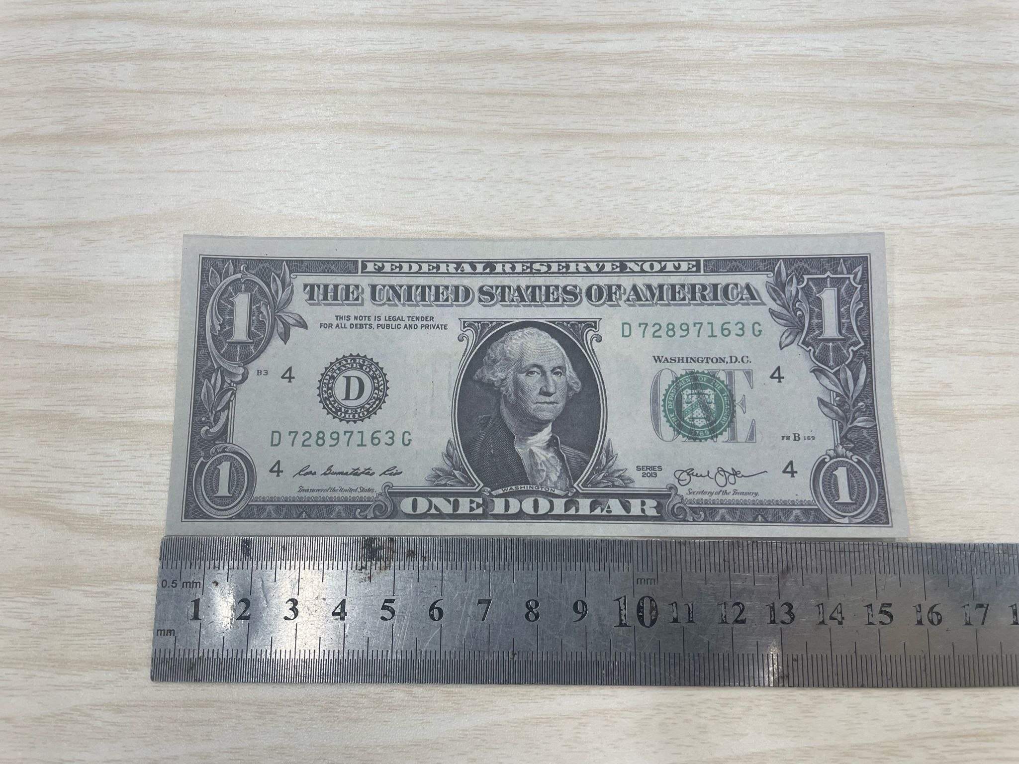 1 dollaro americano