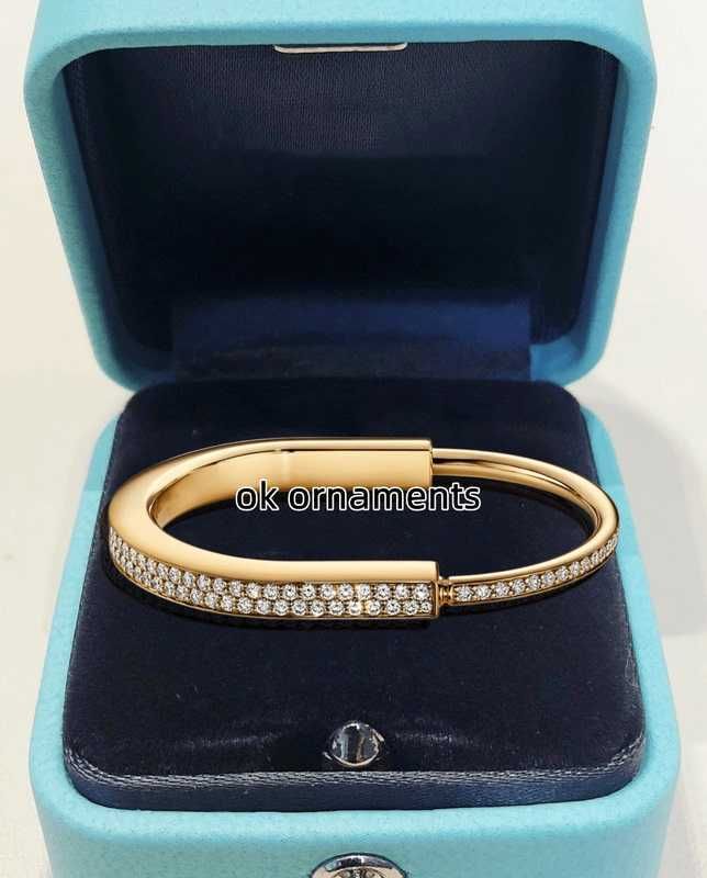 Gold Full Diamond Bracelet 17 Medium