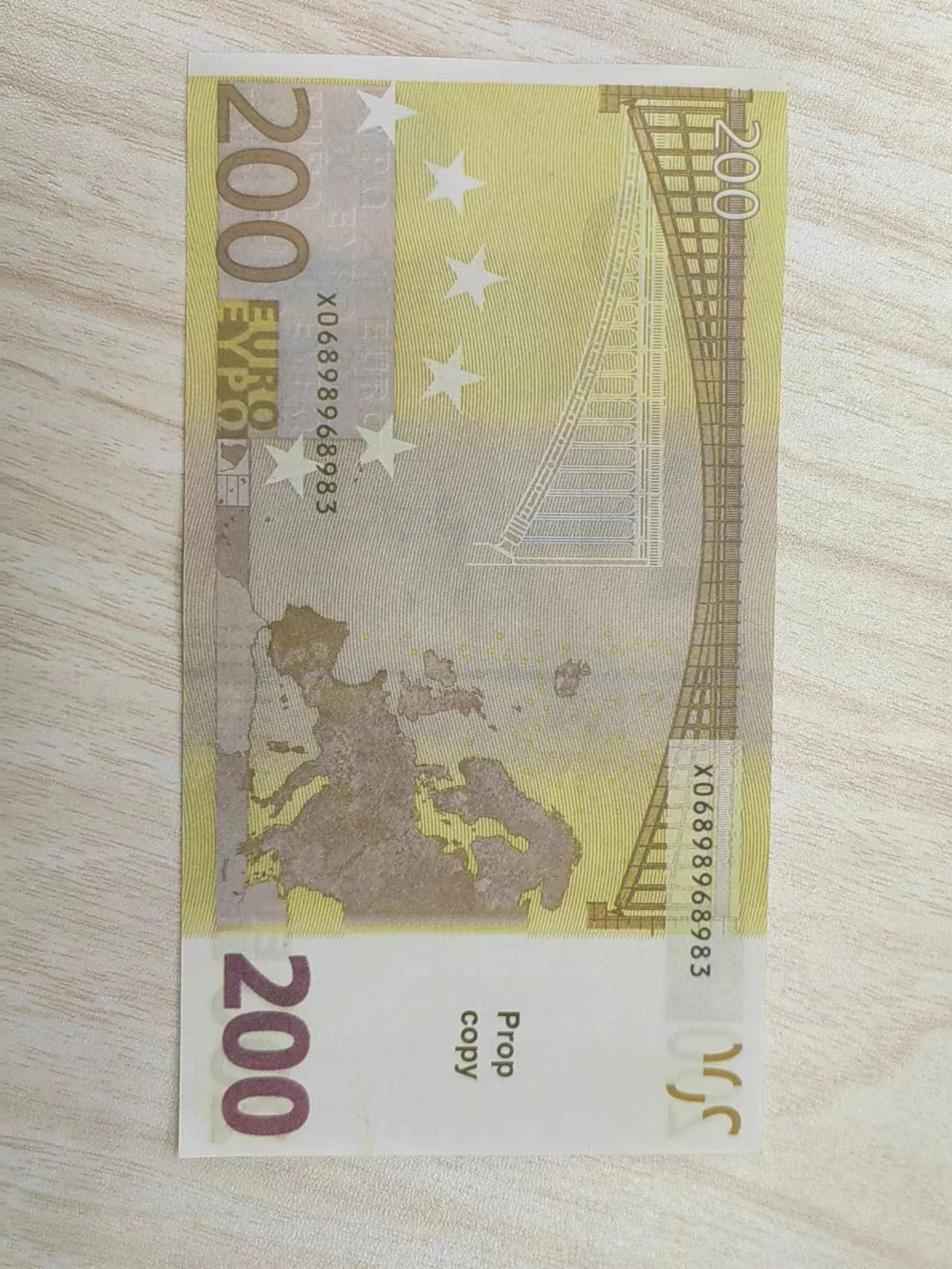 200 eur