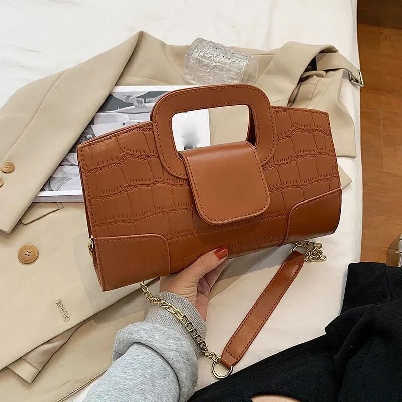 brun handväska