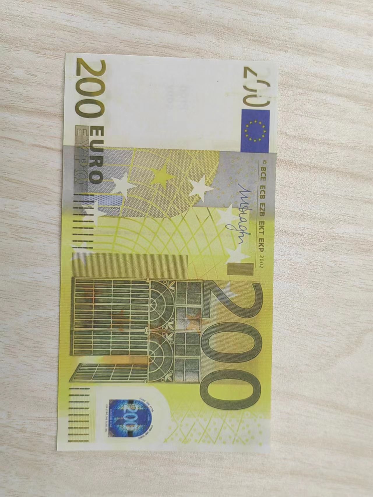 200 Euro