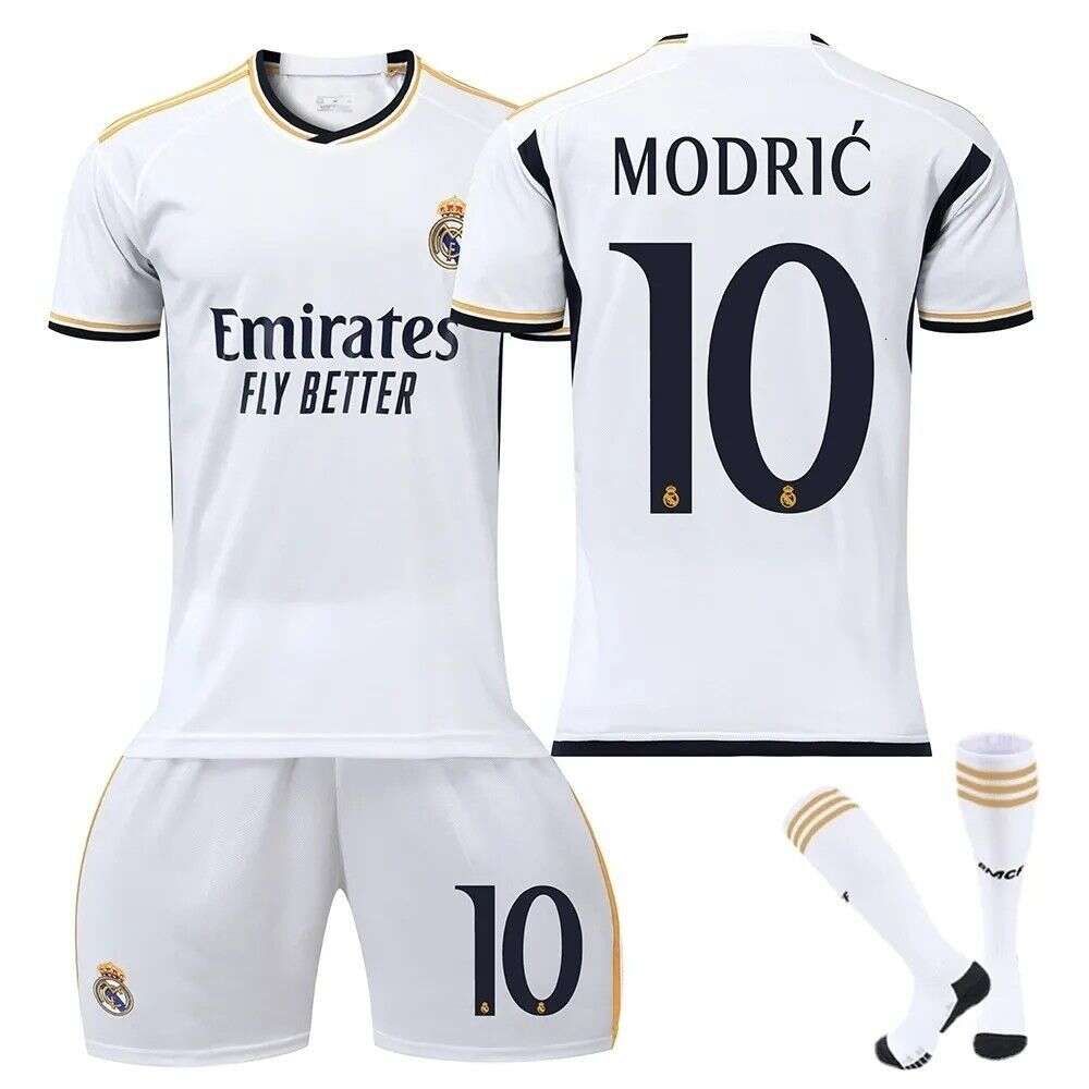 2324 ريال مدريد المنزل لا. 10 modric2