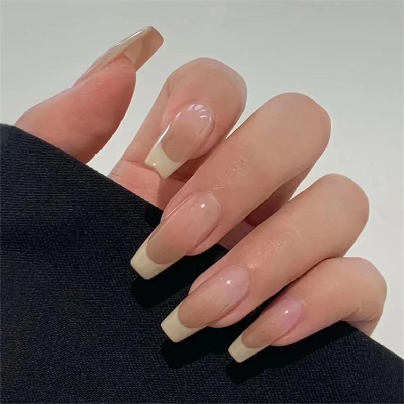 fake-nails-R449