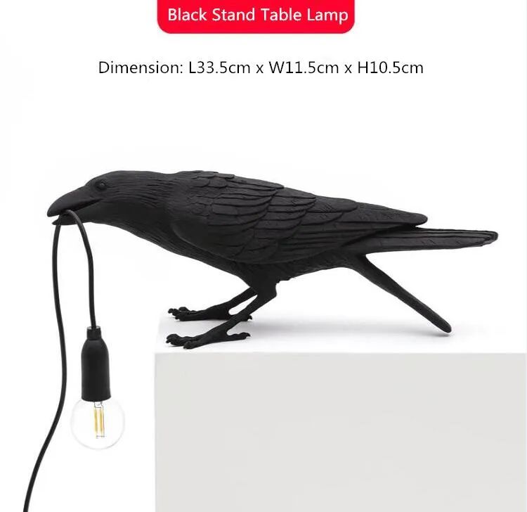 Una lampada da tavolo nero