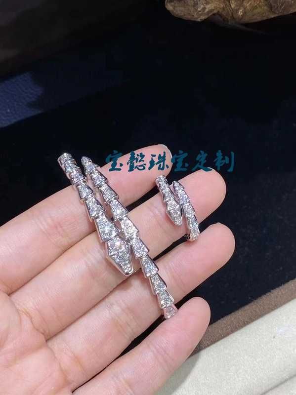 18k vitguld orm full diamant