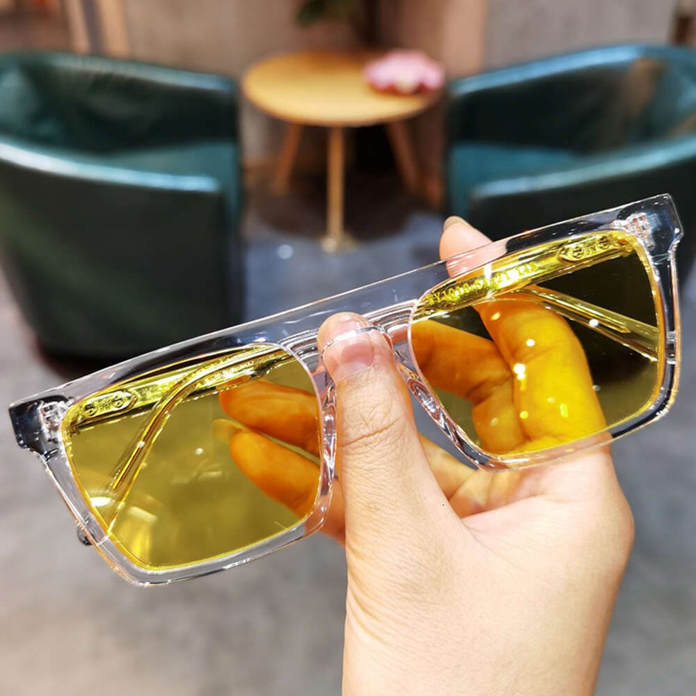 occhiali da sole trasparenti con montatura