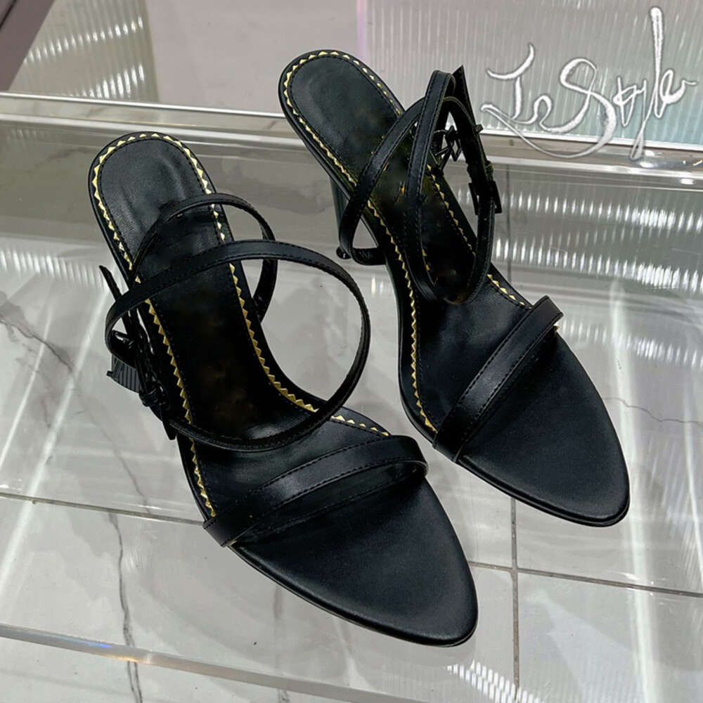 35 leather black