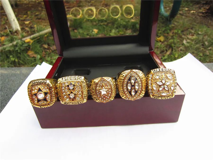 5pcs Cowbo y Ring Set with Wooden Box