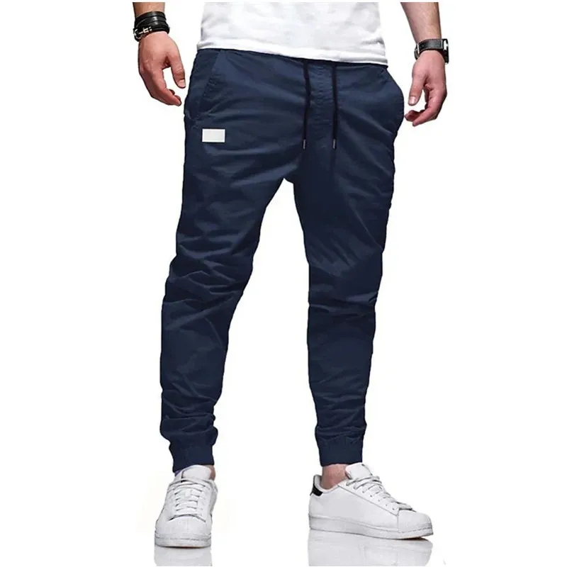 Navy blau