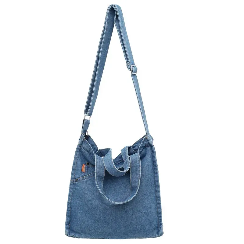 Sac bleu clair 24