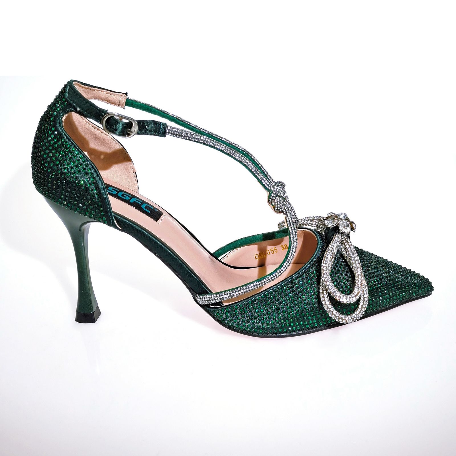 a pair shoes green