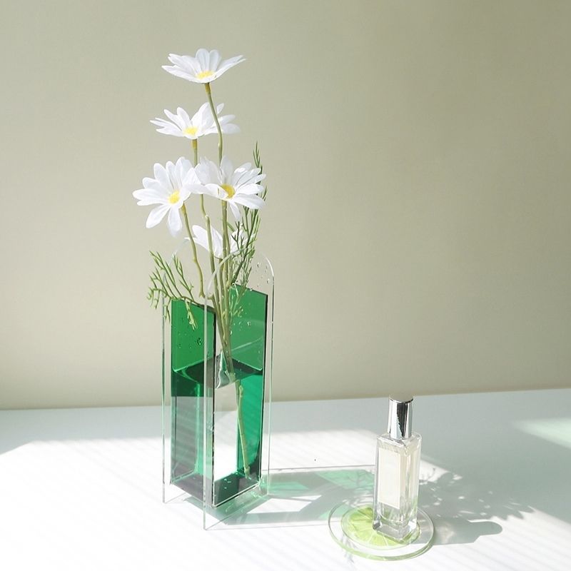 Greena Flower Vase