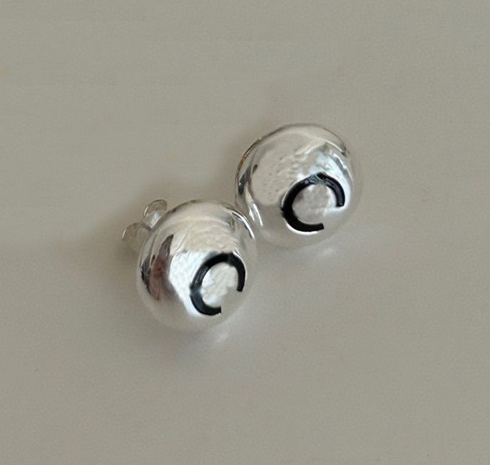 002 boucle d'oreille + boîte