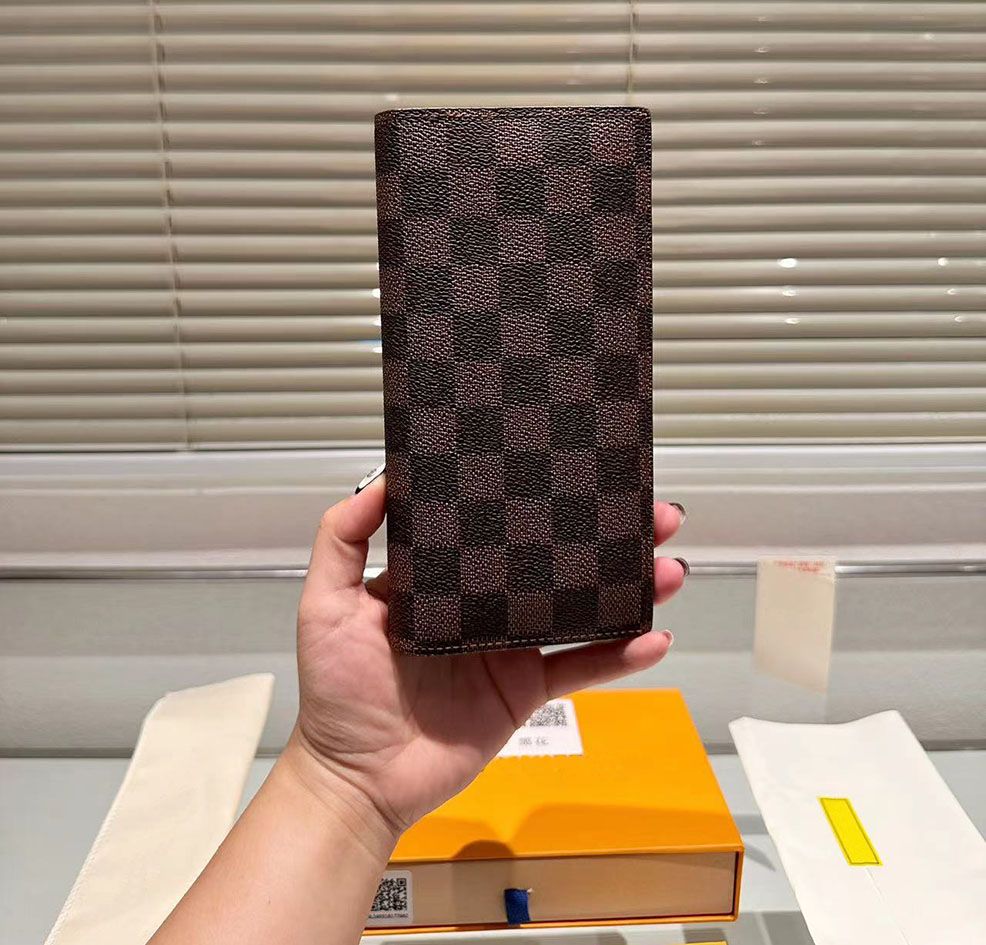 Brown checkered flip