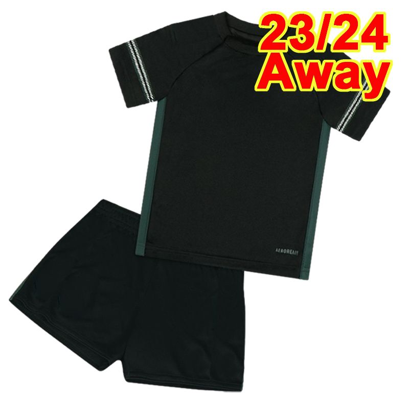 TZ14049 23 24 loin sans chaussettes