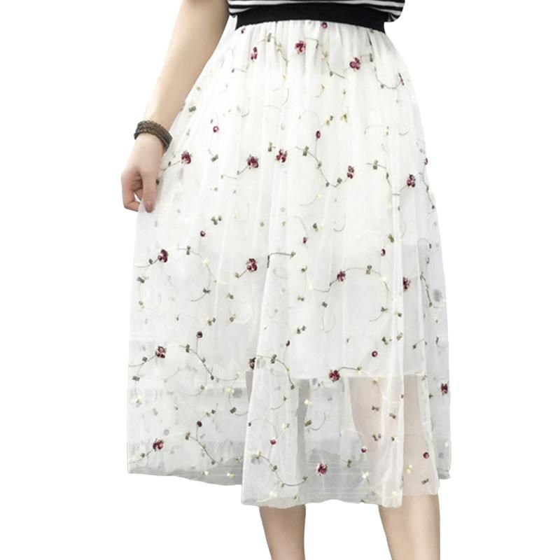 White 80 skirt