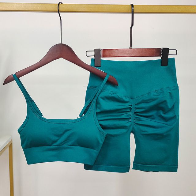 green bra short