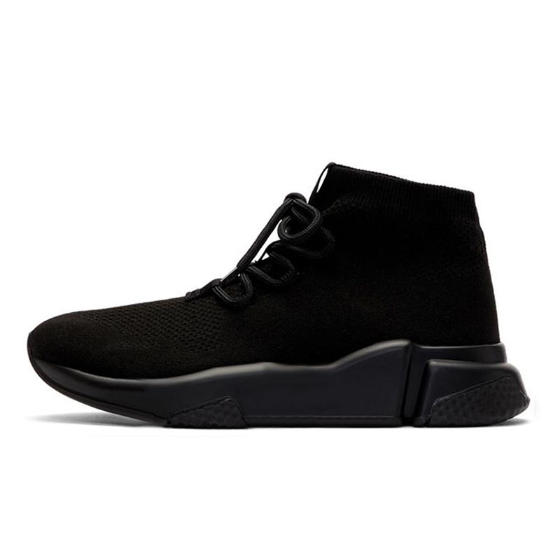 L02 LACE-UP TRIPLE BLACK