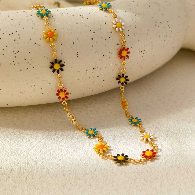 A Daisy Necklace