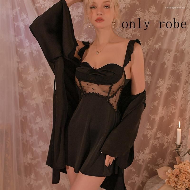 robe-black