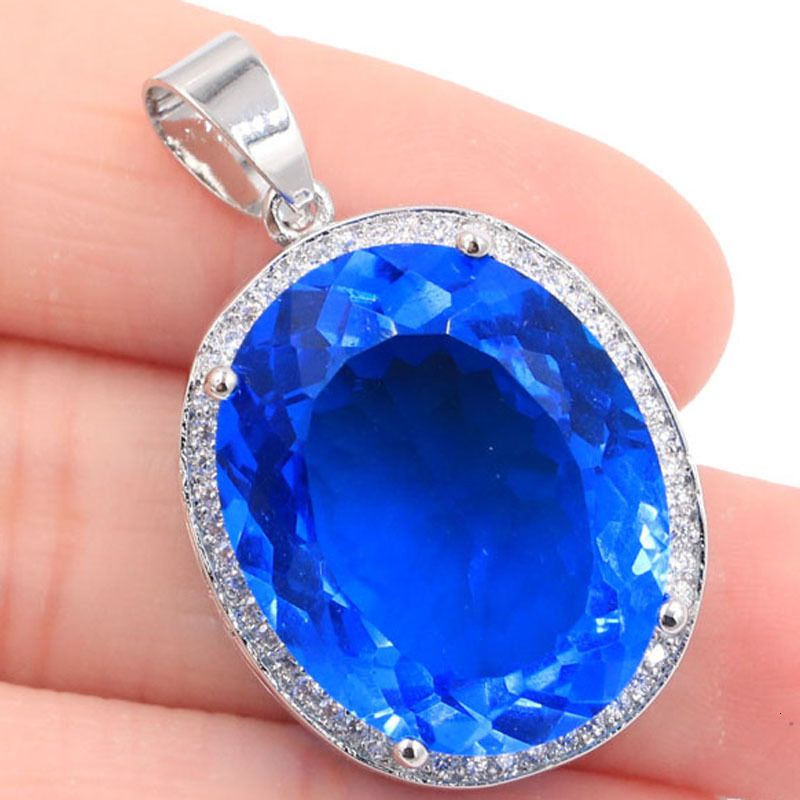 Paris Blue Pendant