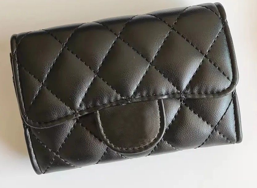 Lambskin الأسود الذهب هاردوار