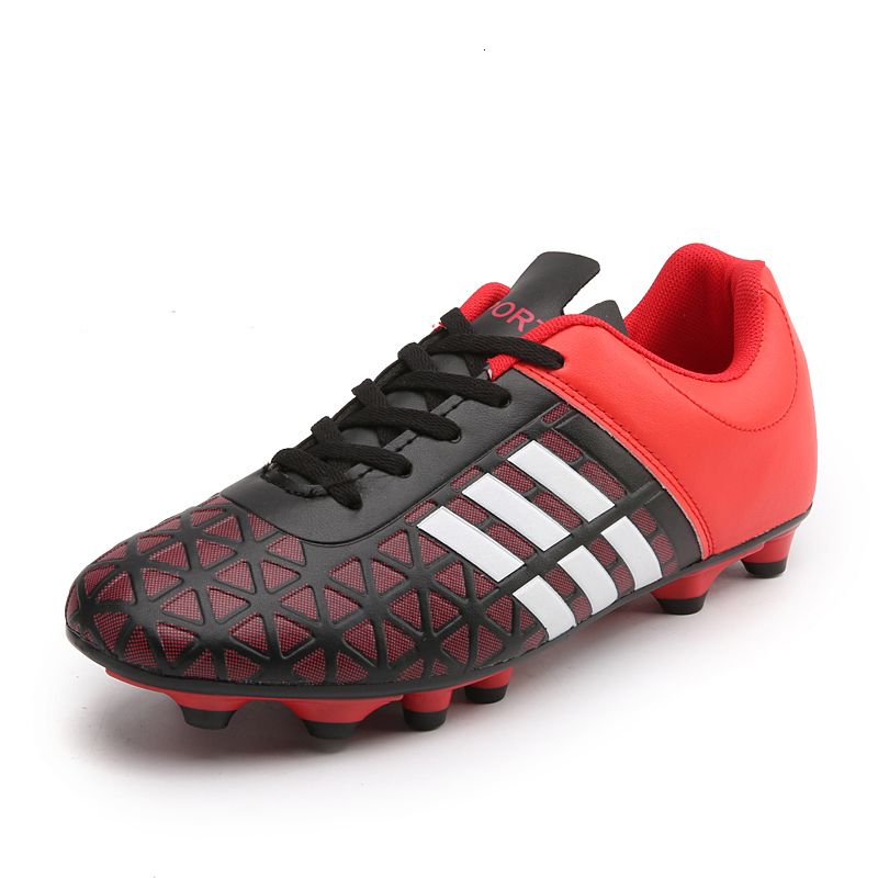 crampons longs rouges