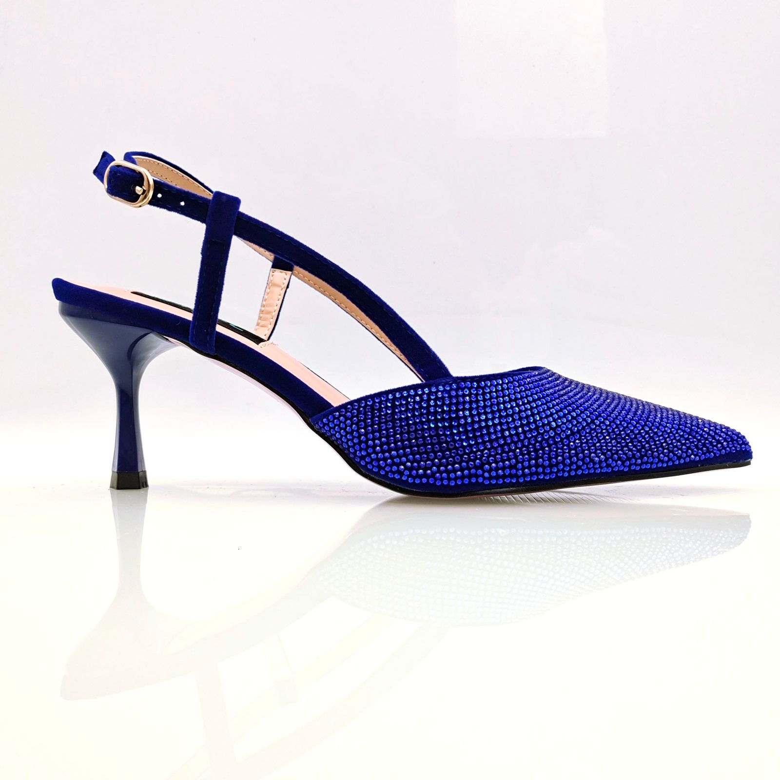 a pair shoe r.blue