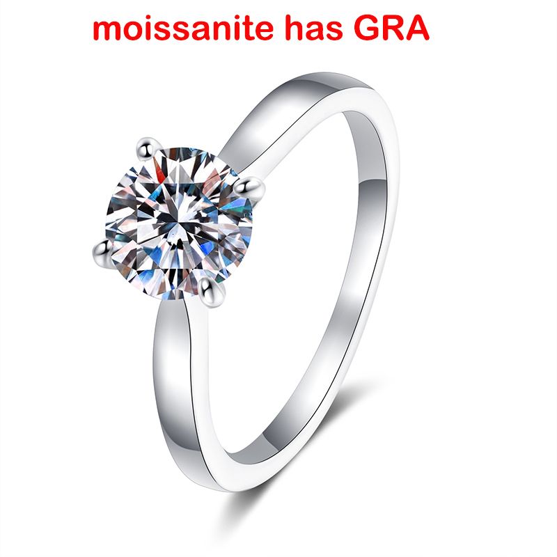 Moissanite with Gra