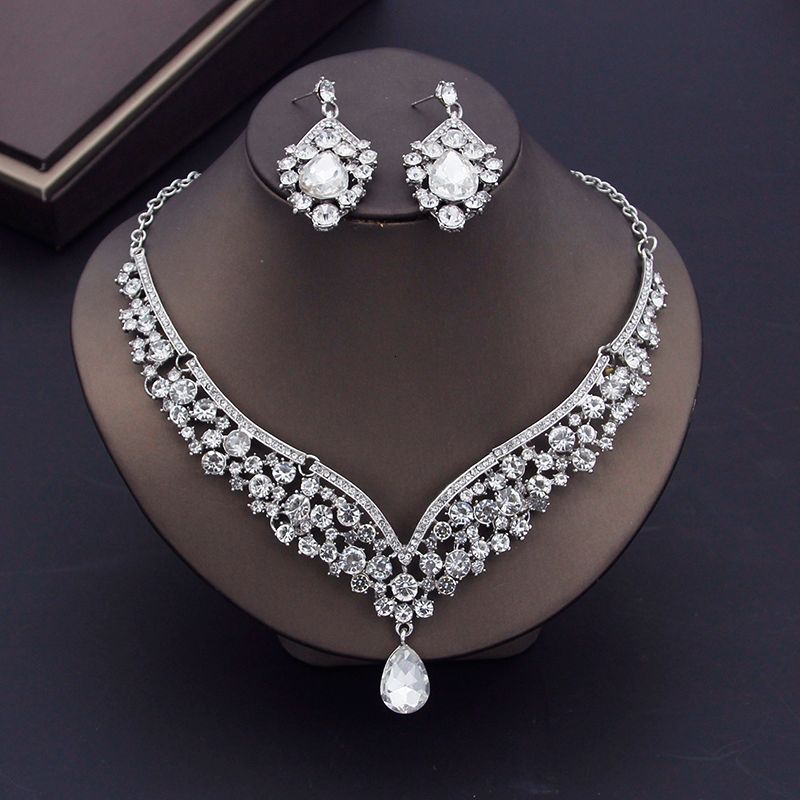 Conjunto de collar de plata