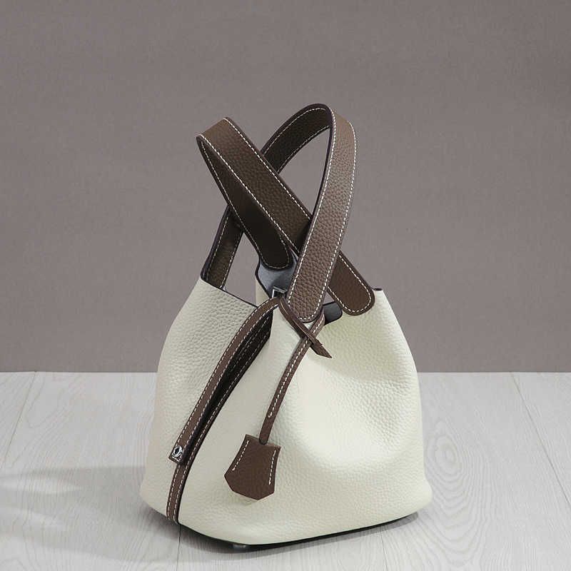 Milk Shake White med Khaki 18cm