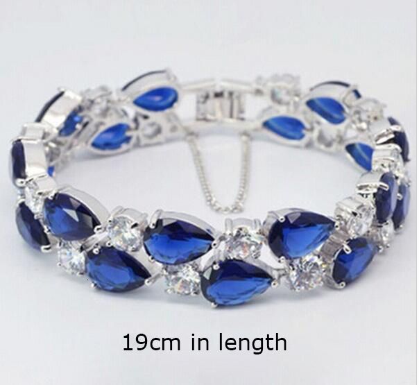 White Gold Blue 19