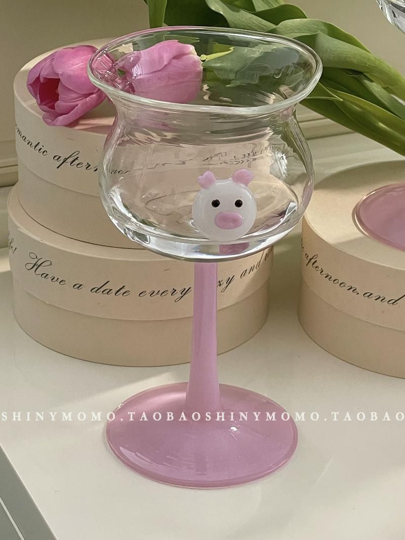 1 pink pig wine cup