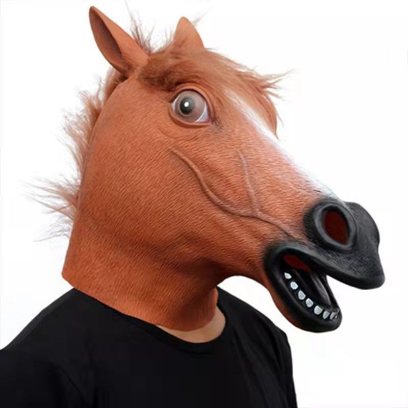 茶色の馬のマスク