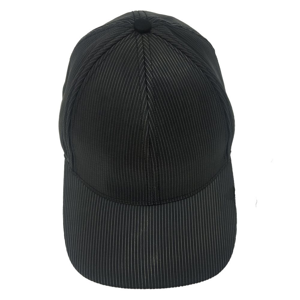 Cap preto luminoso